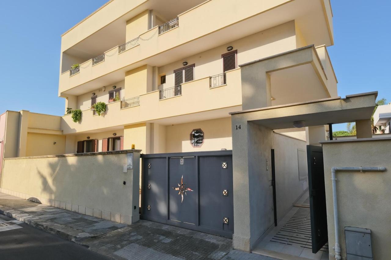 Modern House - 5 Stelle - Posto Auto Privato Appartamento Brindisi Esterno foto